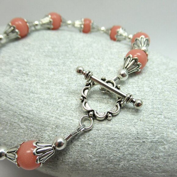 Glow in the dark glass bracelet - Picture 7 of 10